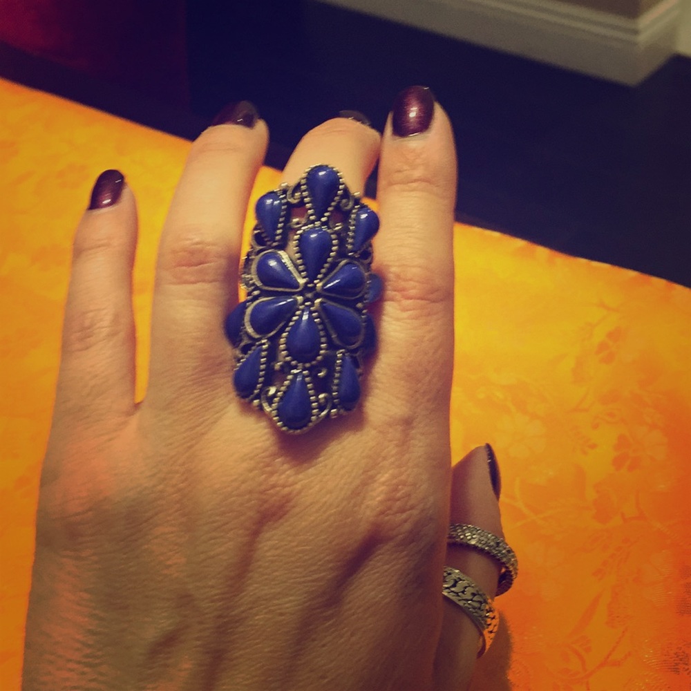 Woman’s ring